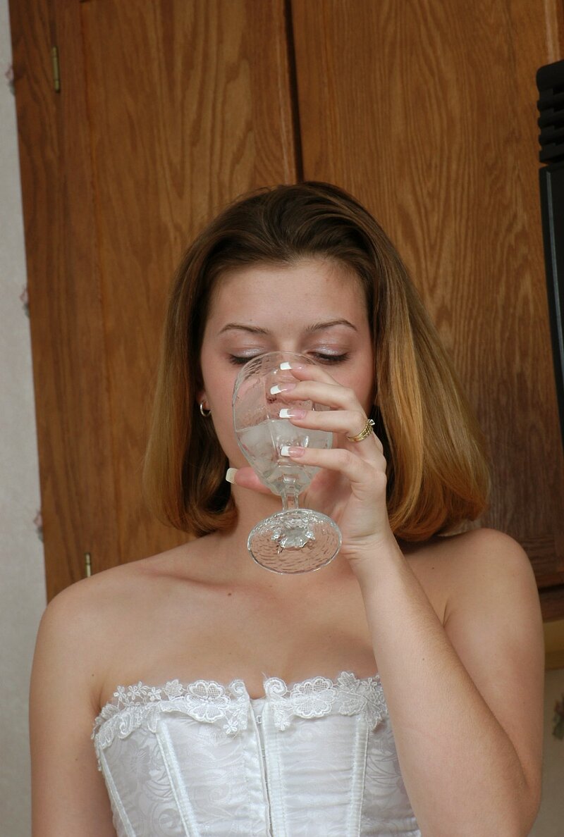 Любовь, 22 года, 0 размер груди